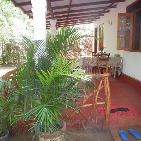 Sigiri Sansi Homestay Sigiriya Exteriör bild